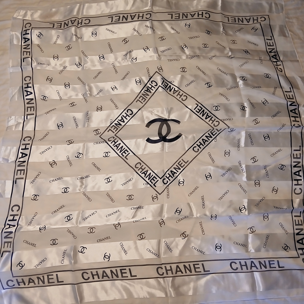 Chanel White and Black Silk Scarf